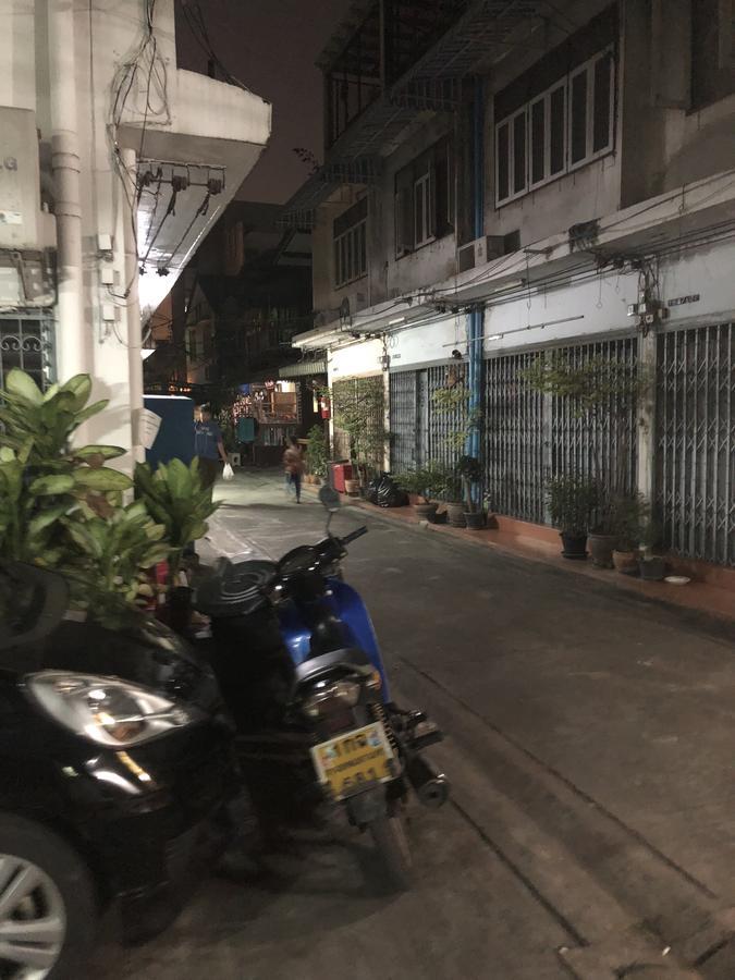 5 Minute Hostel Bangkok Buitenkant foto