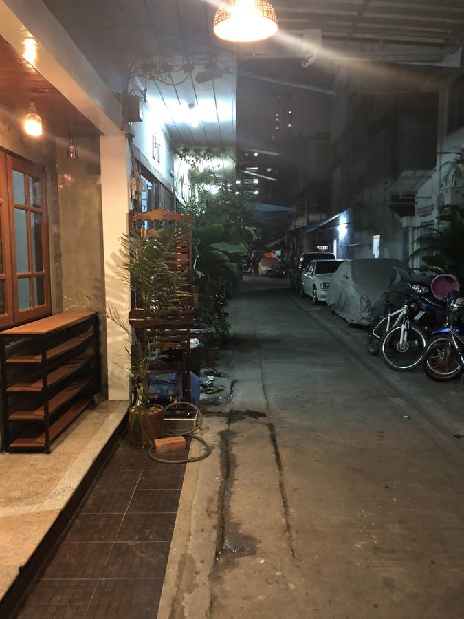 5 Minute Hostel Bangkok Buitenkant foto