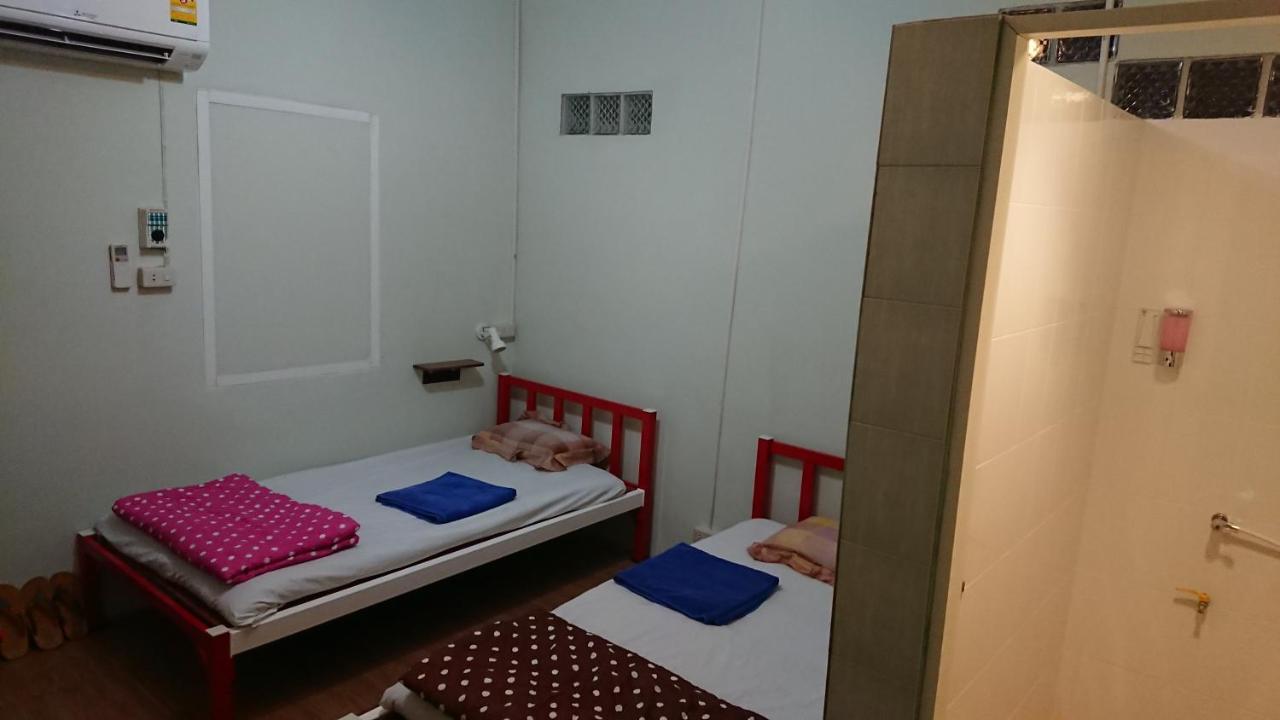 5 Minute Hostel Bangkok Buitenkant foto
